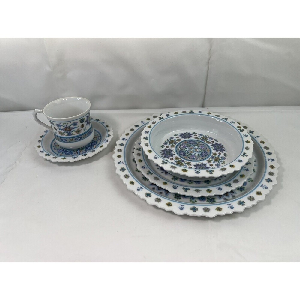 5 Pcs Dinnerware Set Of‎ Sango Japan One World Lapland Blue 8006 EUC